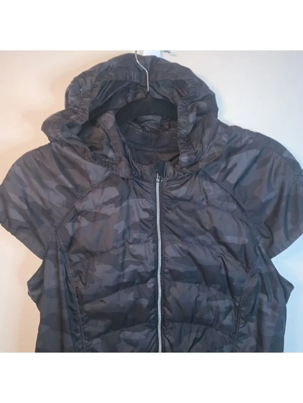 Lululemon Spring Fling Camo Puff Vest